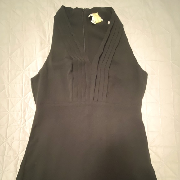 Banana Republic size 4 black pleated blouse - Picture 1 of 5